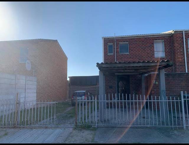 3 BEDROOM HOUSE FOR SALE IN WESTRIDGE